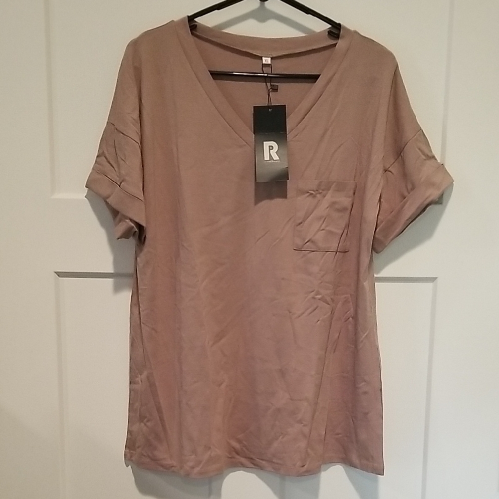Women's Casual Short Sleeved Tan Top With Pocket Size XL NWT